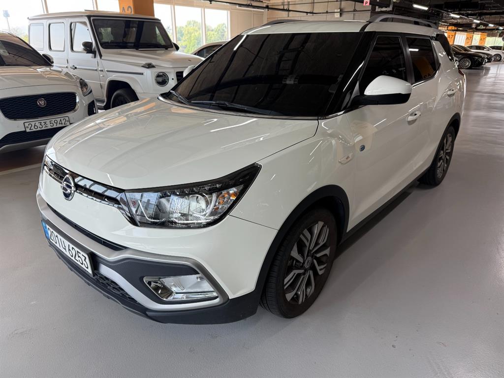 Ssangyong Tivoli - Vista 3