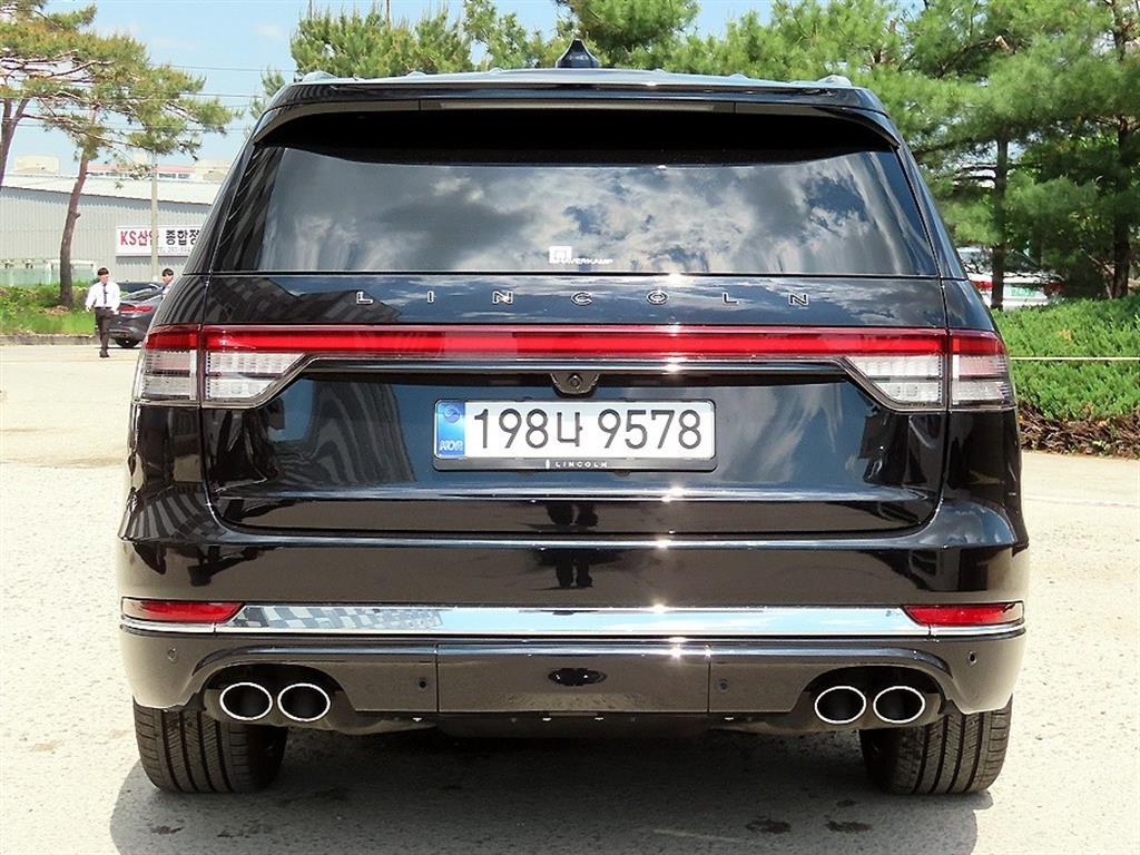 Lincoln Aviator - Vista 4
