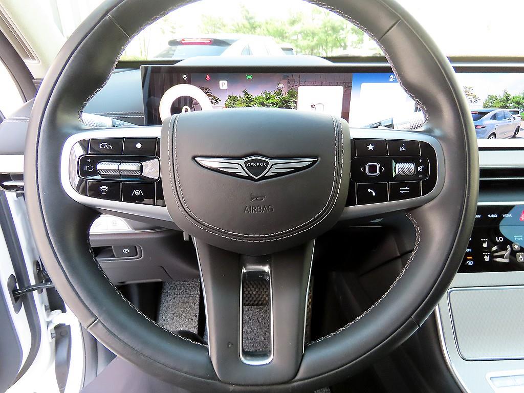 Genesis GV80 - Vista 8