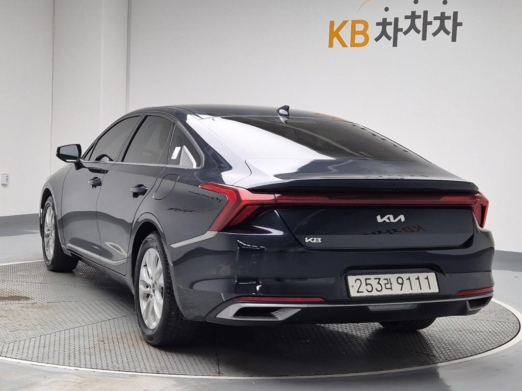 KIA K8 - Vista 2