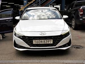 HYUNDAI Avante - Vista 2