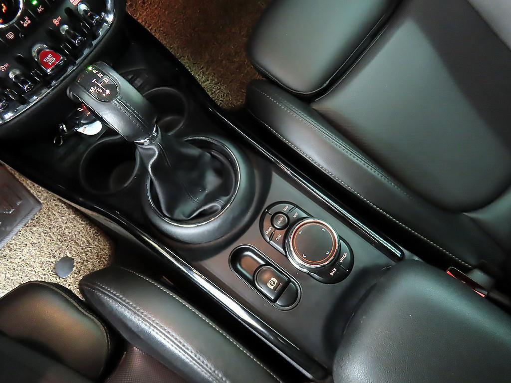 Mini Clubman - Vista 10
