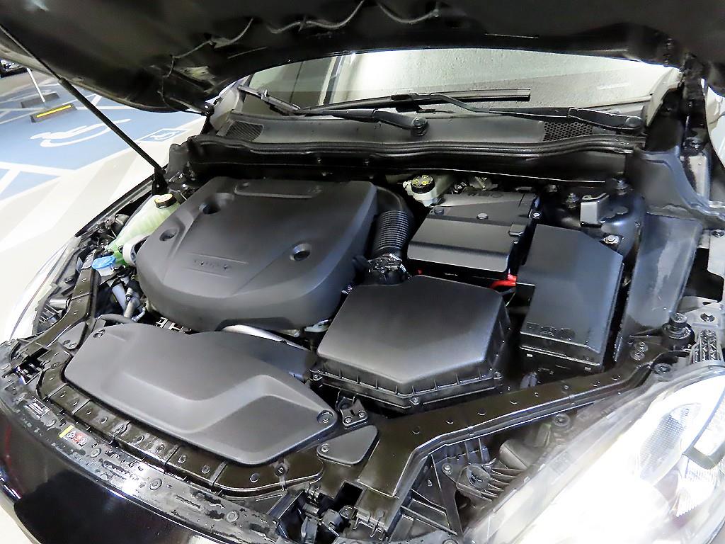 Volvo V40 2016 Negro - Importación desde Corea - HF Imports Iquique - Foto 19