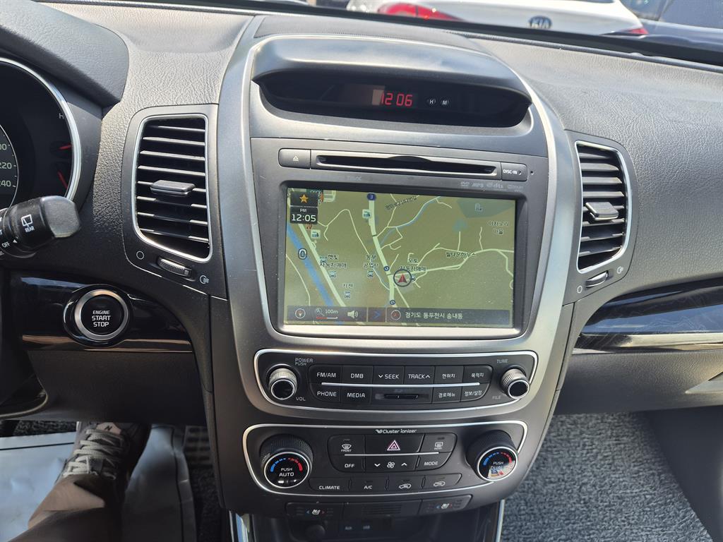 KIA Sorento - Vista 9