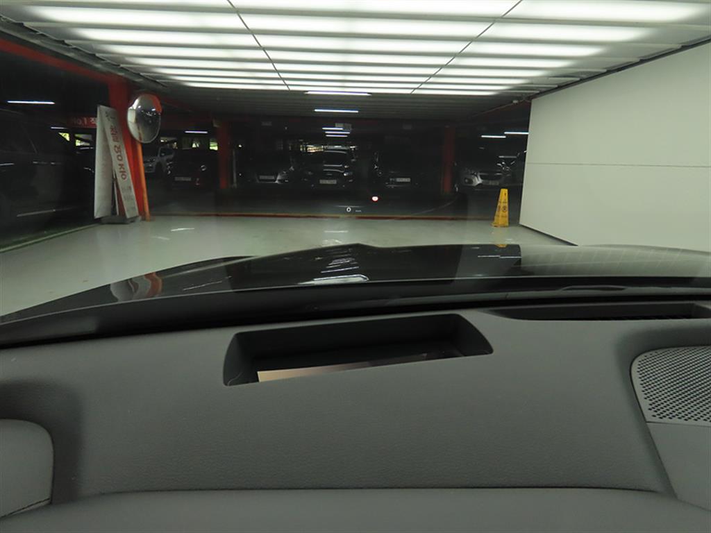 KIA K8 - Vista 10