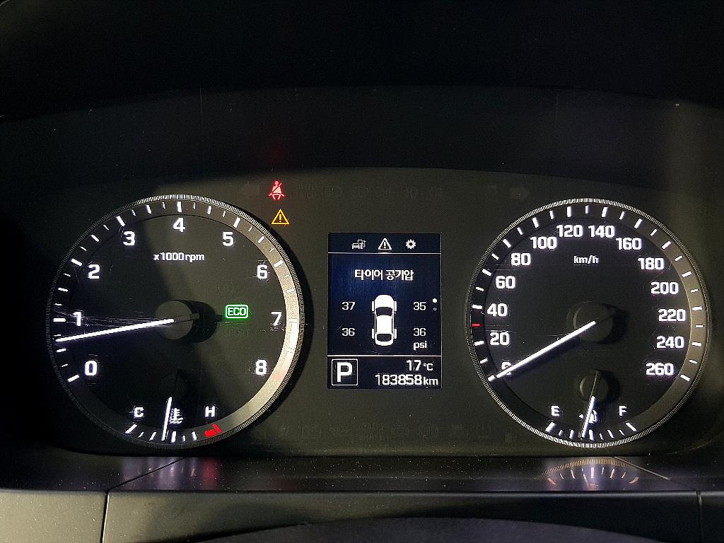 HYUNDAI Sonata - Vista 7