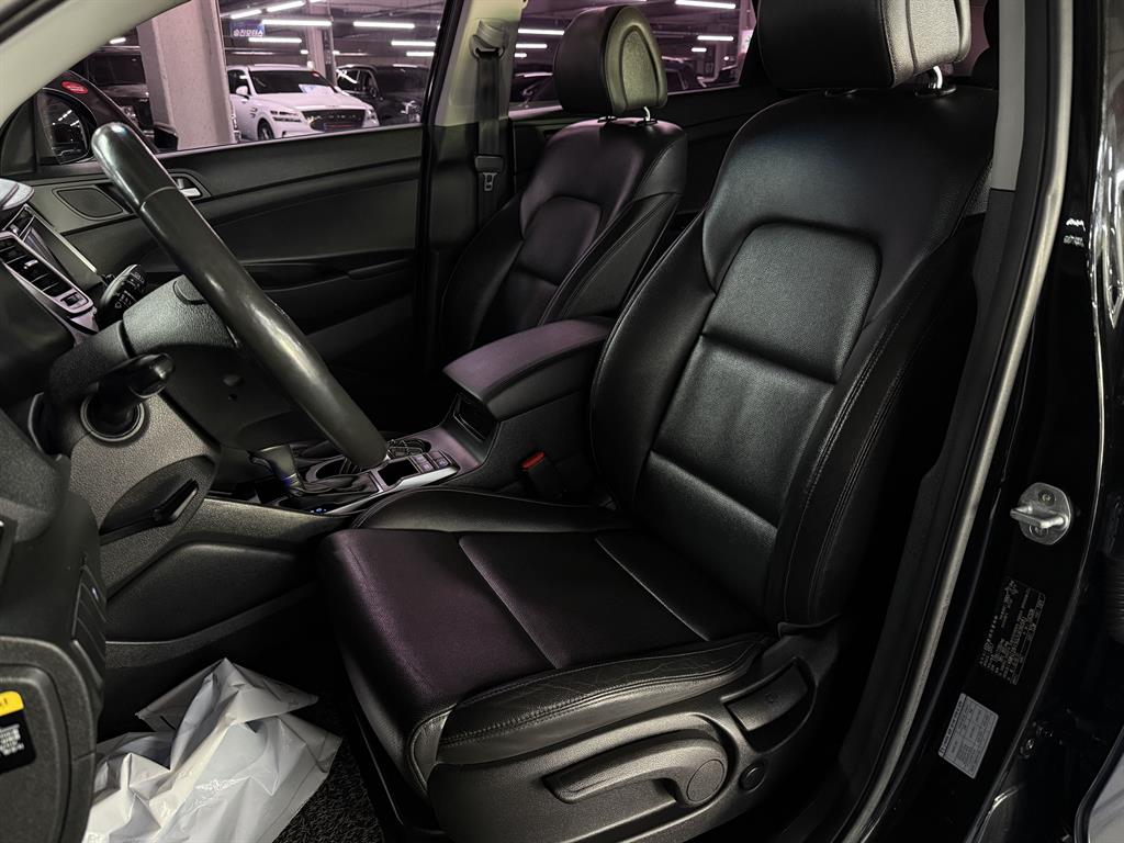 HYUNDAI Tucson - Vista 5