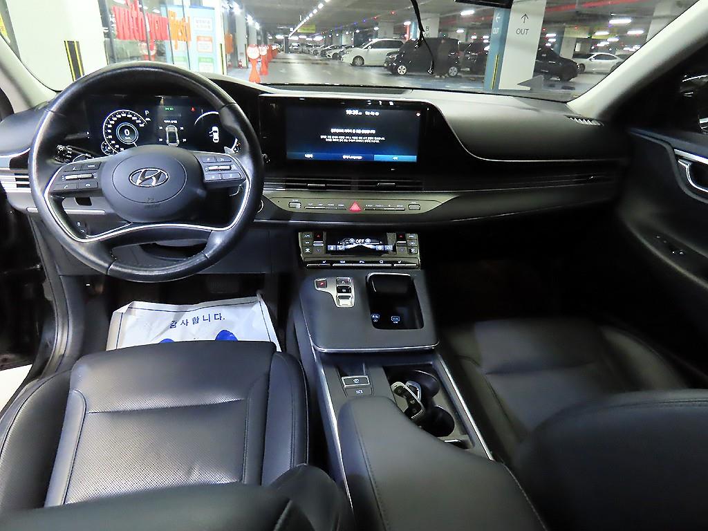 HYUNDAI Grandeur - Vista 10