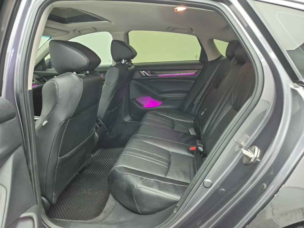 Honda Accord - Vista 12