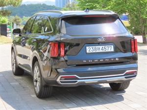 KIA Sorento - Vista 8