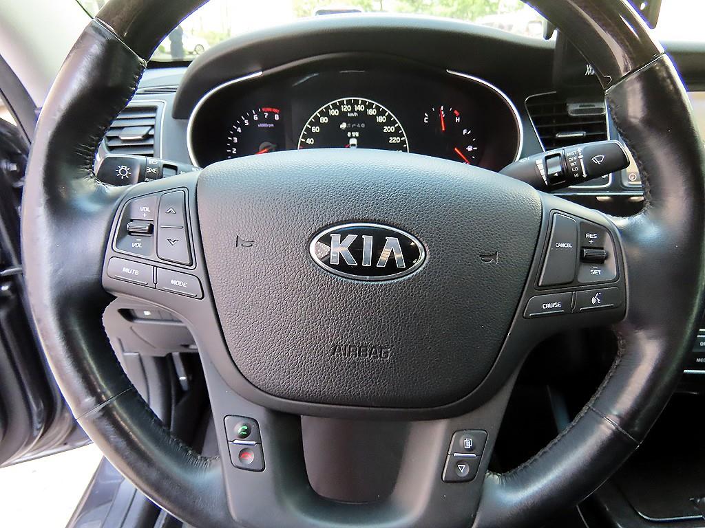 KIA K7 - Vista 8
