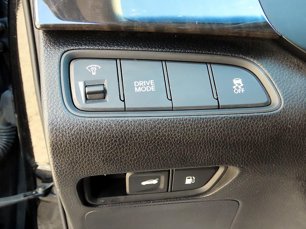 HYUNDAI Grandeur - Vista 12