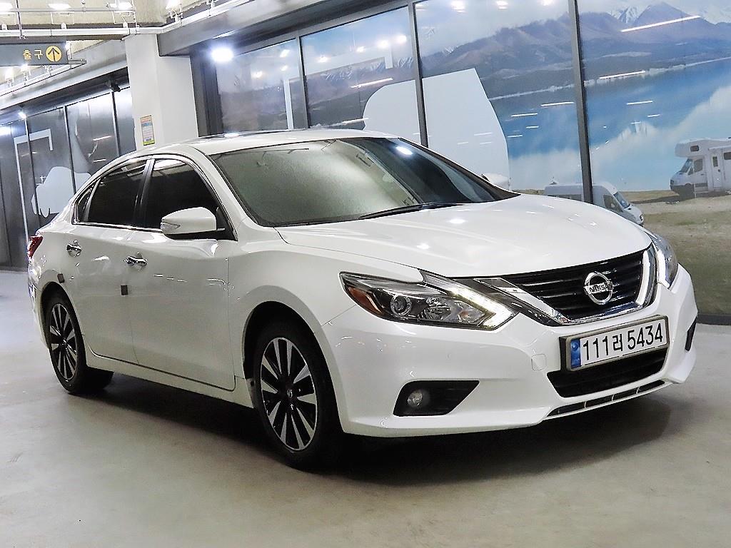 Nissan Altima 2018 Blanco - Importación desde Corea - HF Imports Iquique - Foto 1