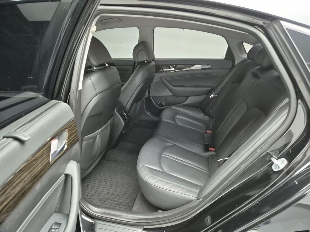 HYUNDAI Sonata - Vista 12