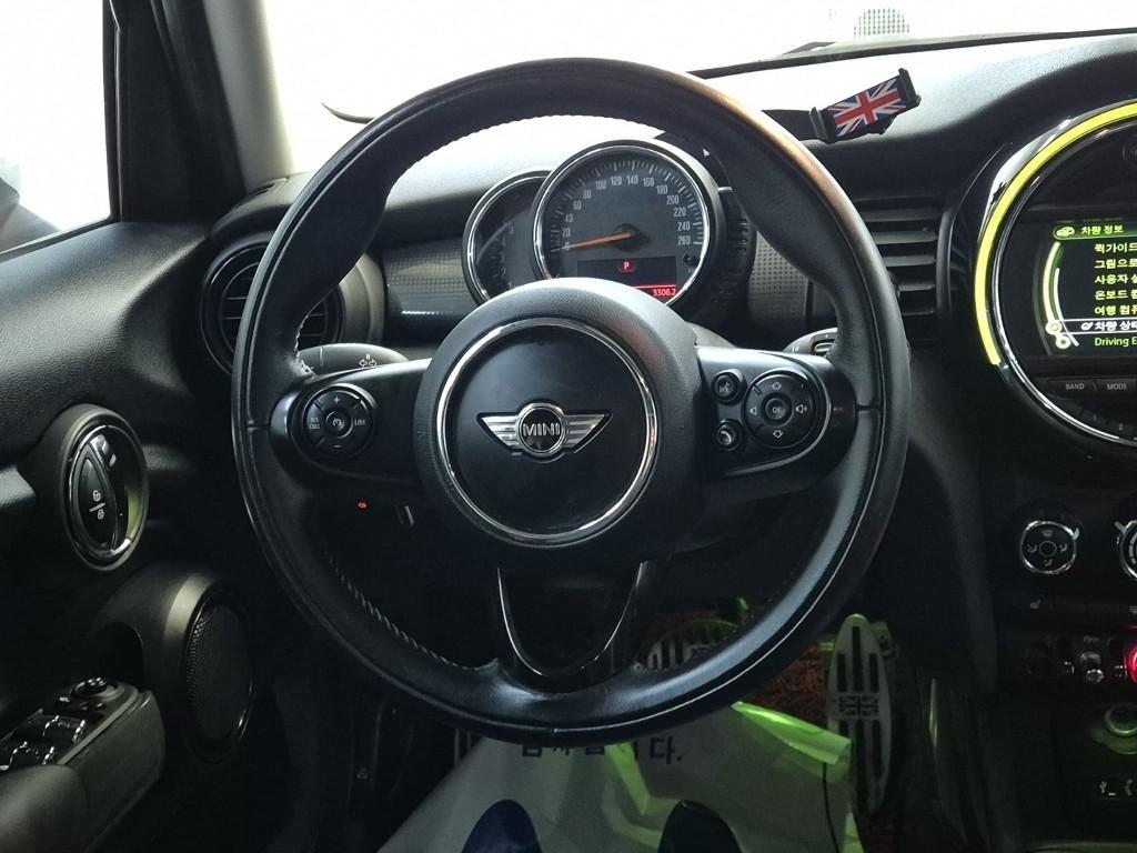 Mini Cooper - Vista 10