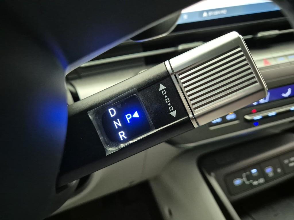HYUNDAI Kona - Vista 8