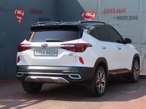 KIA Seltos - Vista 6