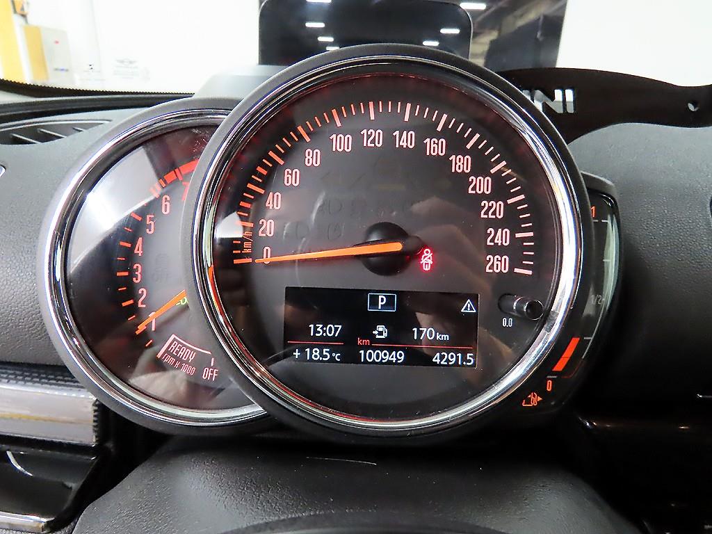 Mini Clubman - Vista 8