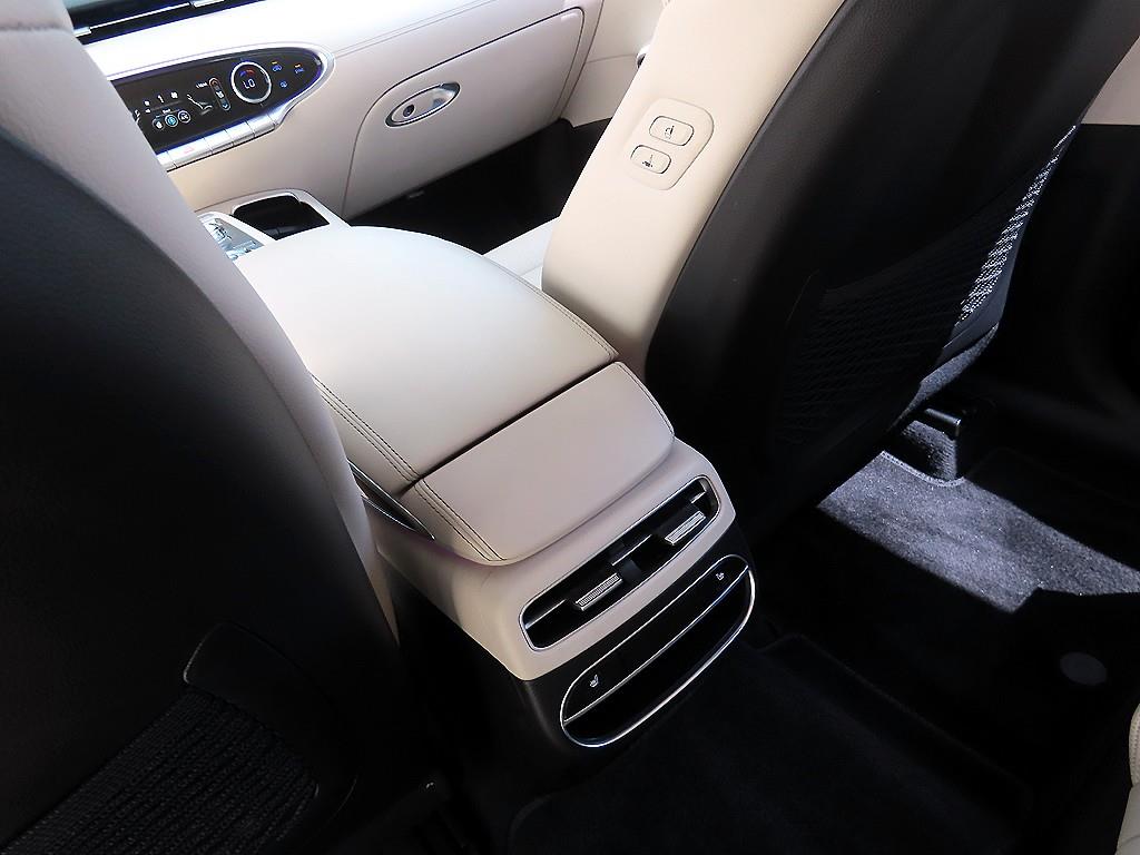 Genesis GV70 2022 Blanco - Importación desde Corea - HF Imports Iquique - Foto 16