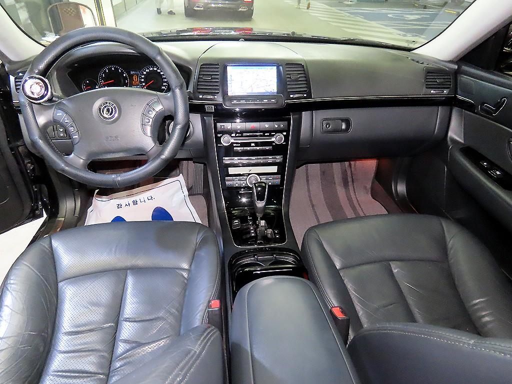 KIA Opirus - Vista 10