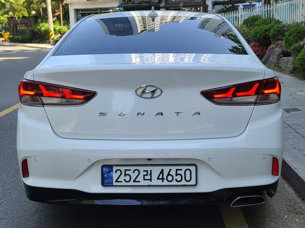 HYUNDAI Sonata - Vista 4
