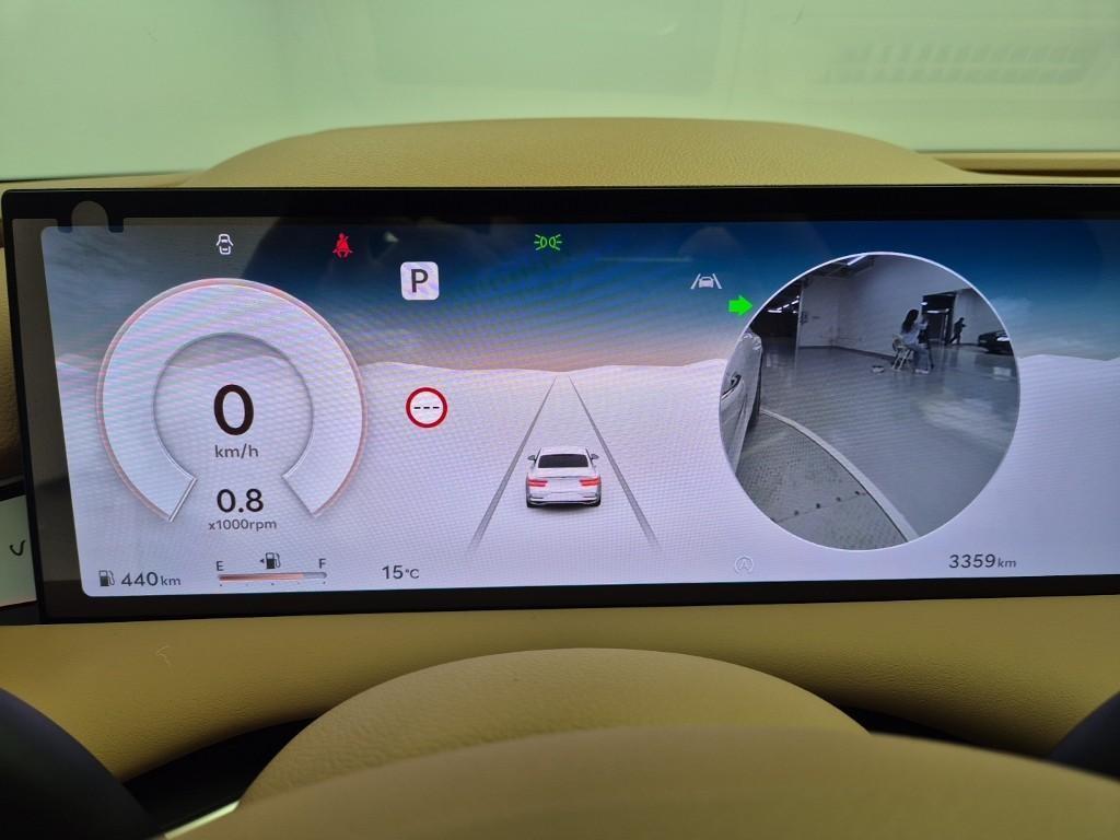 Genesis G80 - Vista 5