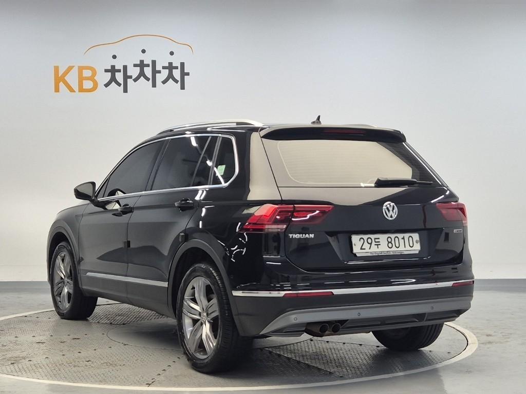 Volkswagen Tiguan - Vista 2