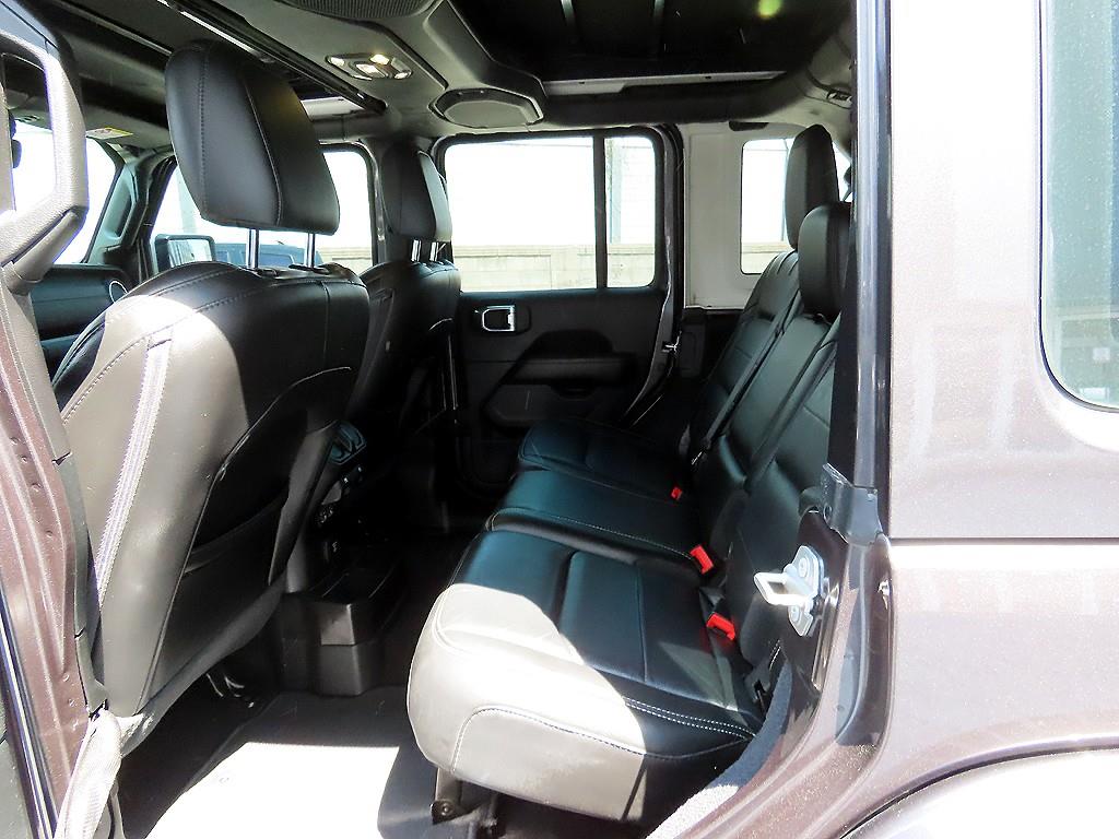Jeep Wrangler - Vista 7
