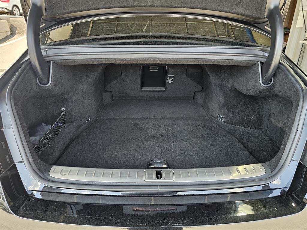 Genesis G90 - Vista 7