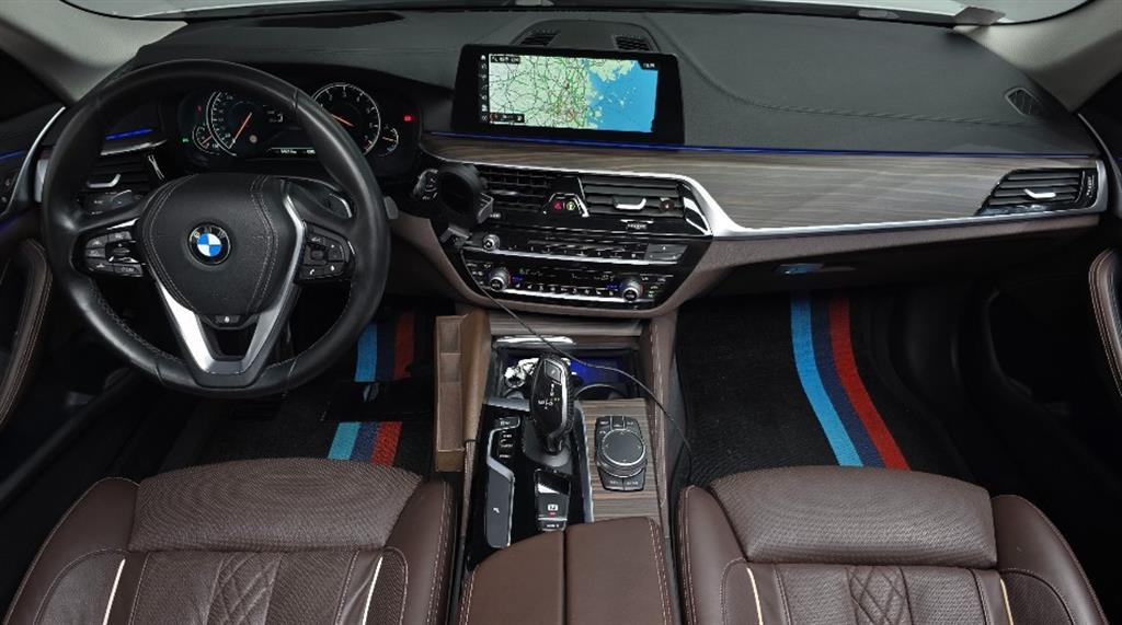 BMW 5 Series - Vista 11