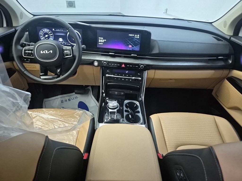 KIA Carnival - Vista 7