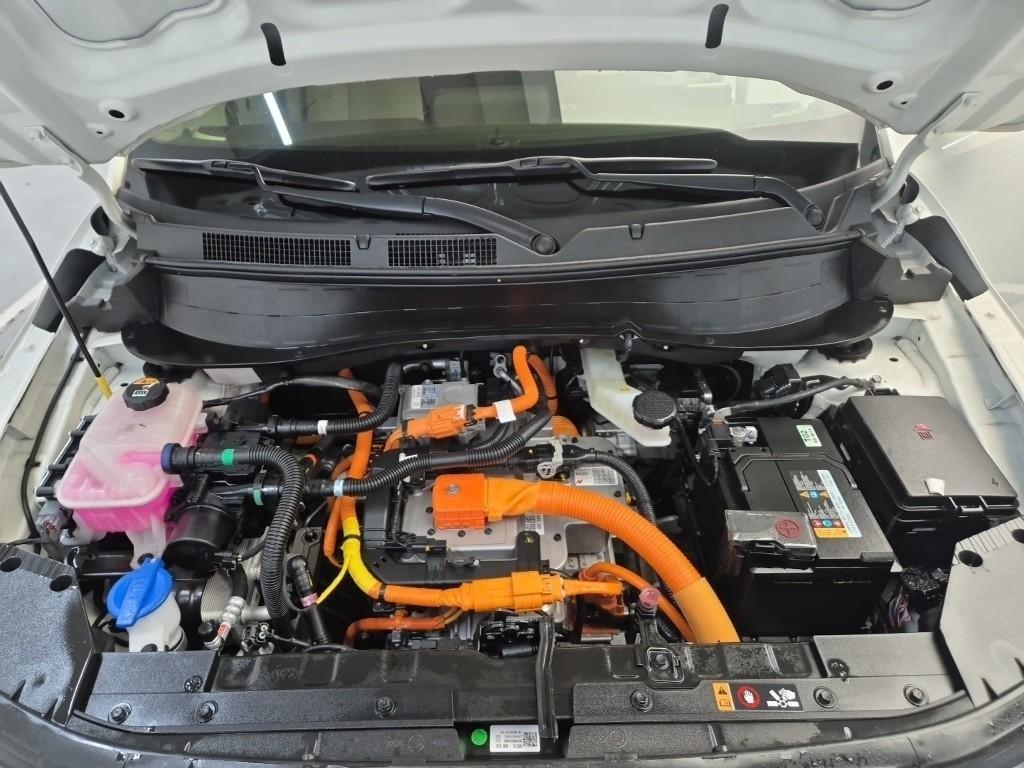 HYUNDAI Casper - Vista 5