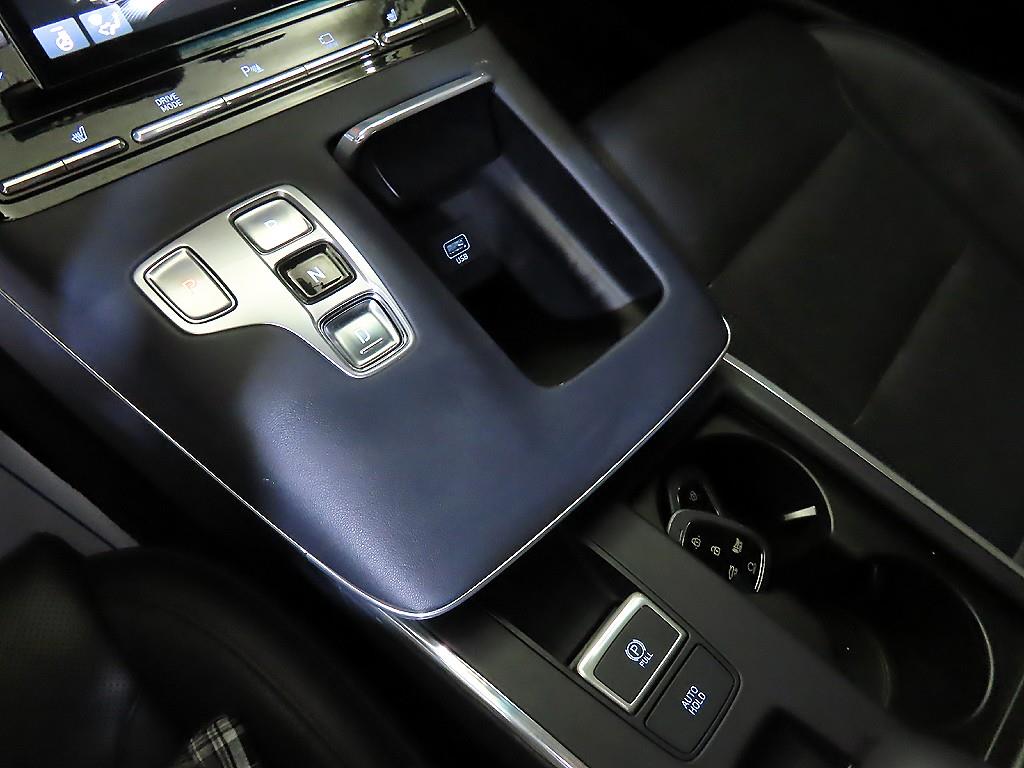 HYUNDAI Grandeur - Vista 12