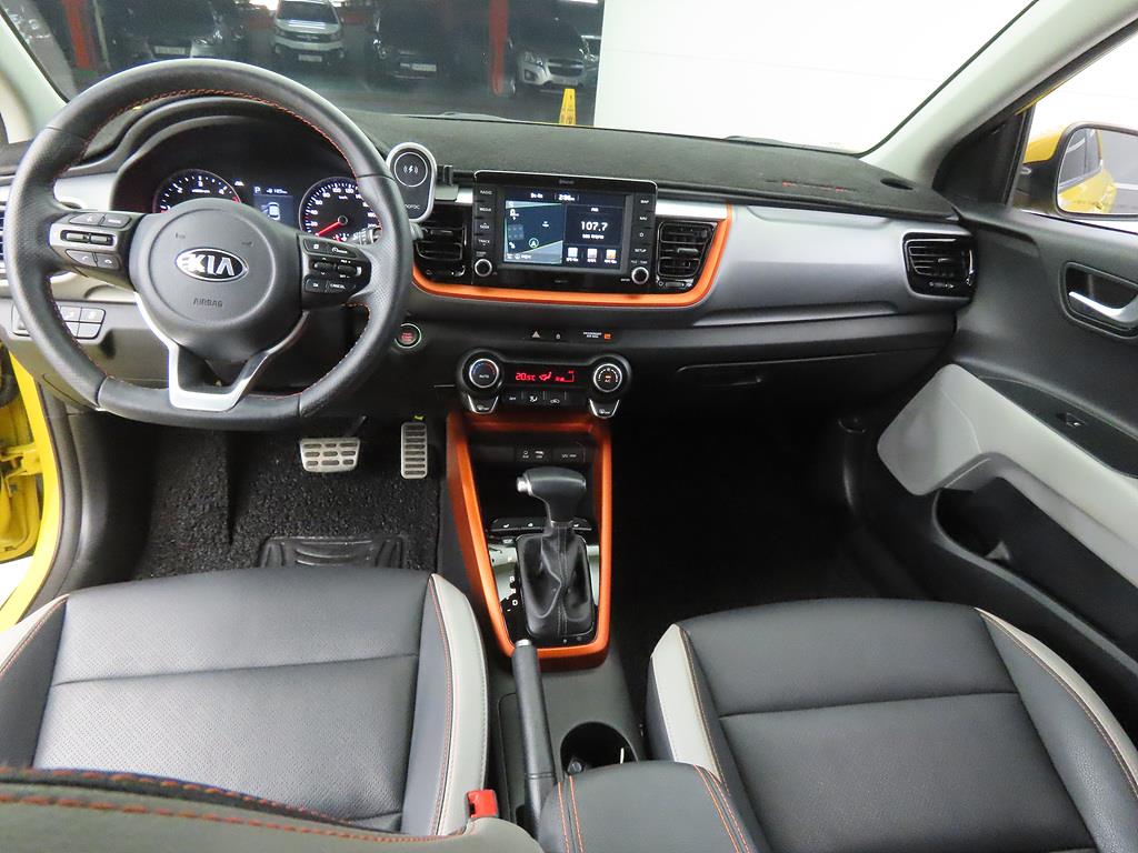KIA Stonic - Vista 7