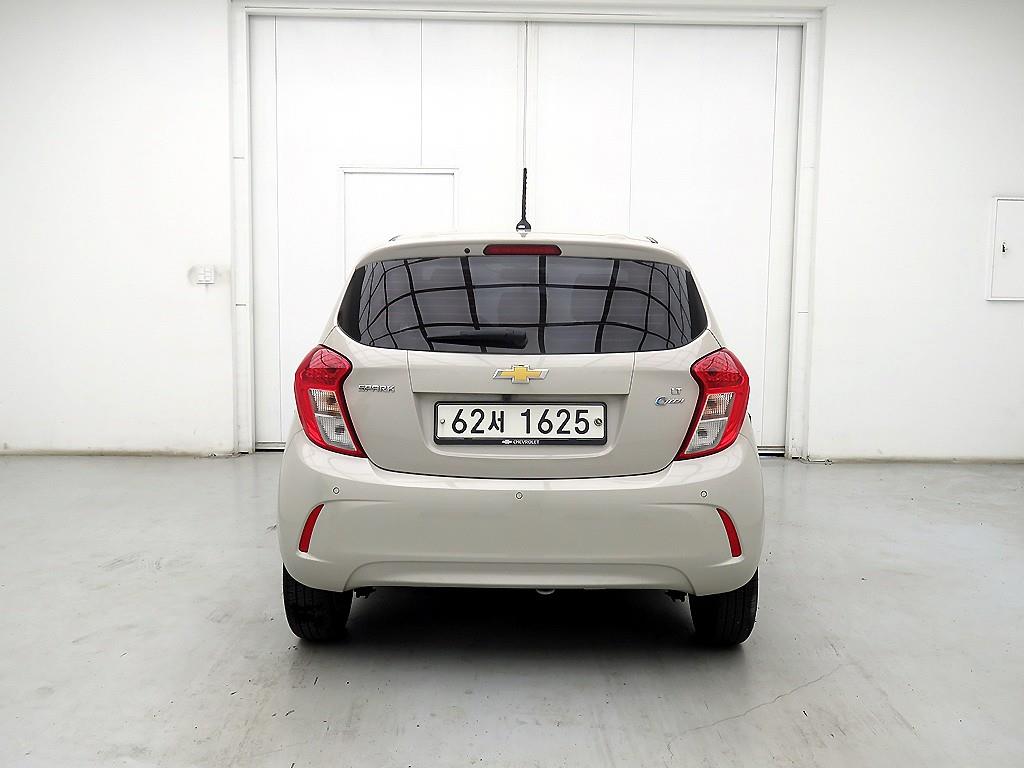 Chevrolet Spark - Vista 3