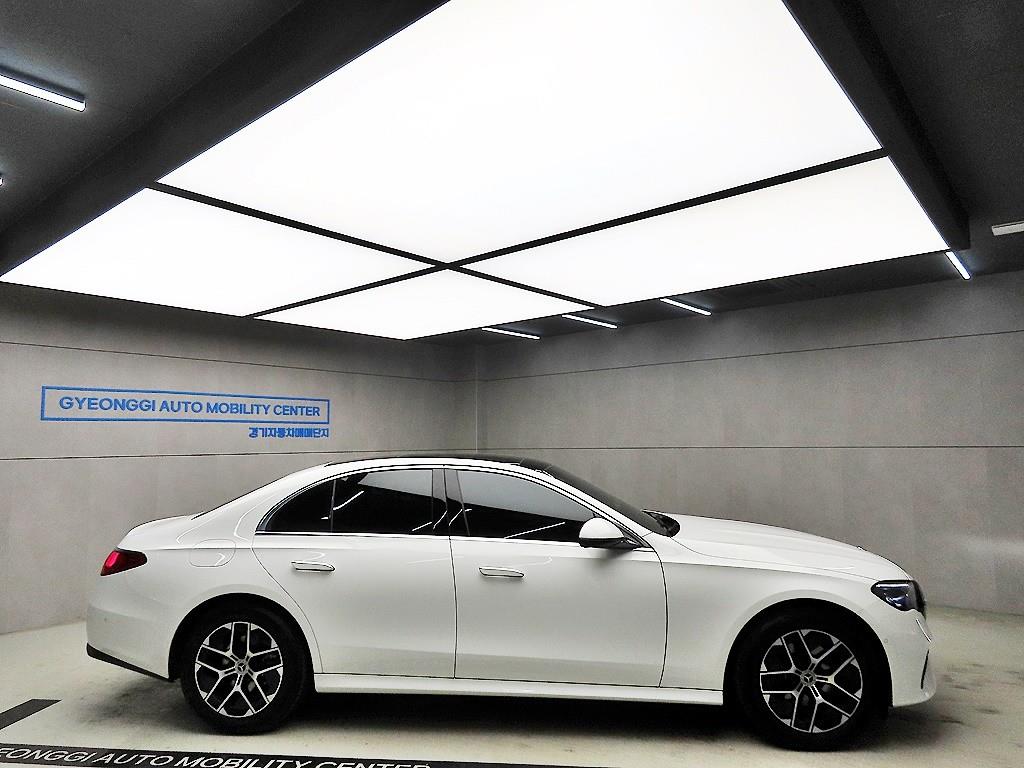 Mercedes Benz E class - Vista 2