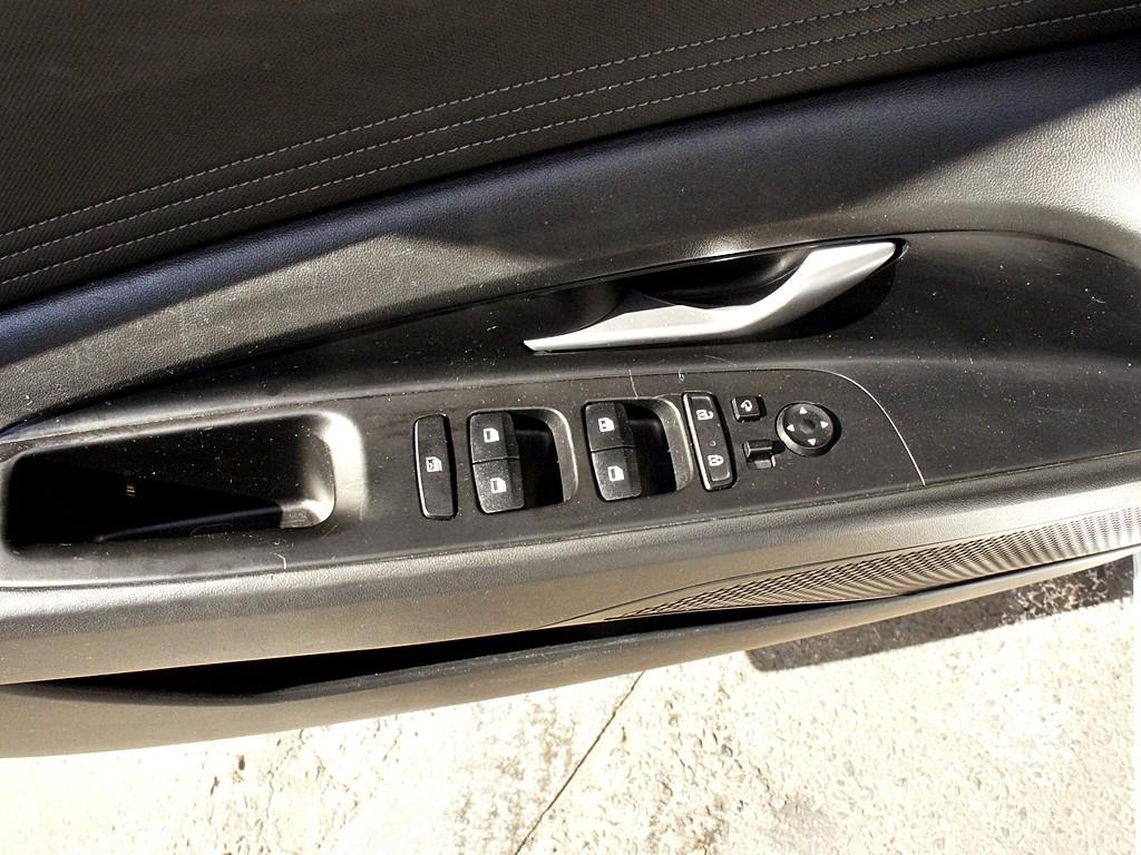 HYUNDAI Avante 2021 Blanco - Importación desde Corea - HF Imports Iquique - Foto 13