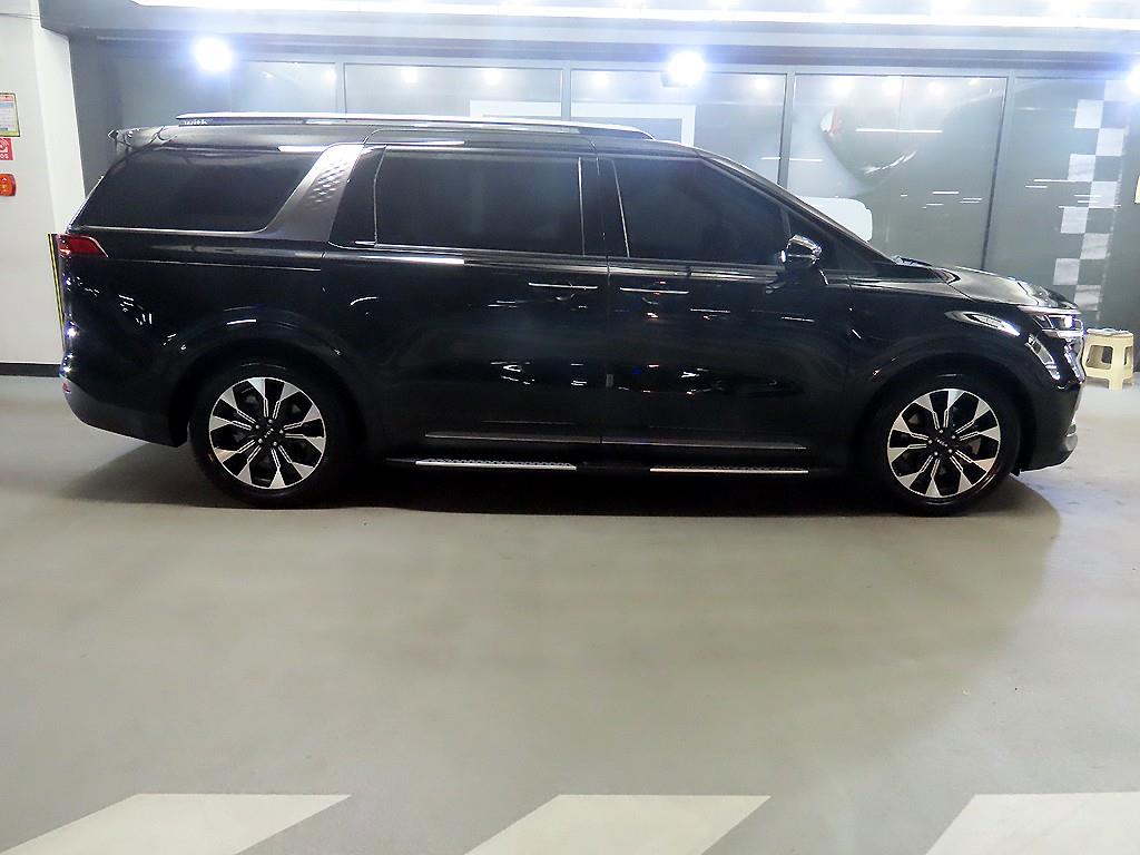 KIA Carnival - Vista 3