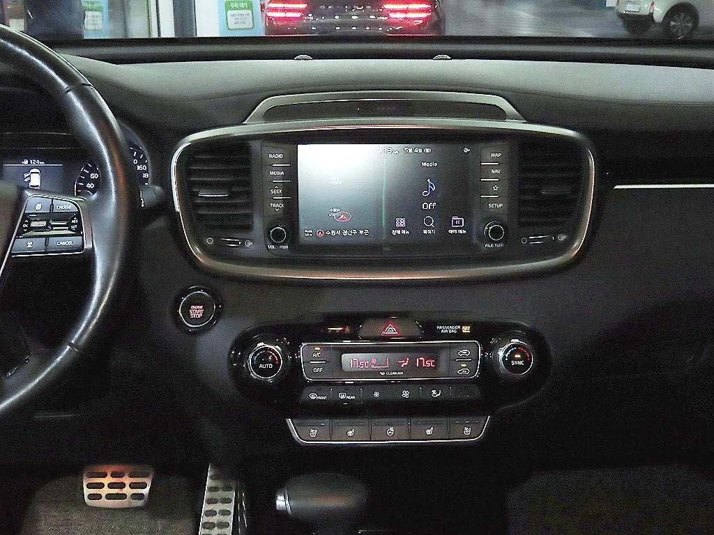 KIA Sorento - Vista 11