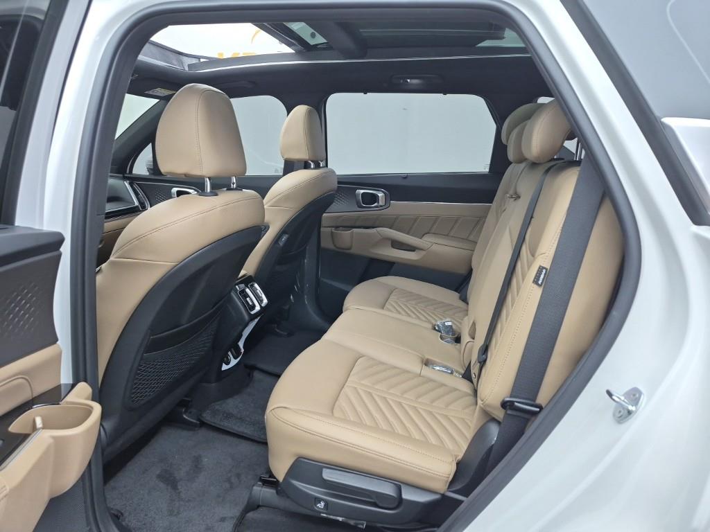 KIA Sorento - Vista 12