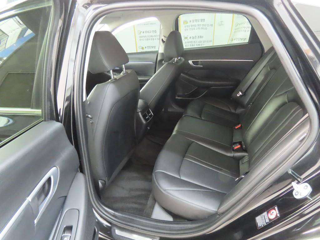 HYUNDAI Sonata - Vista 6