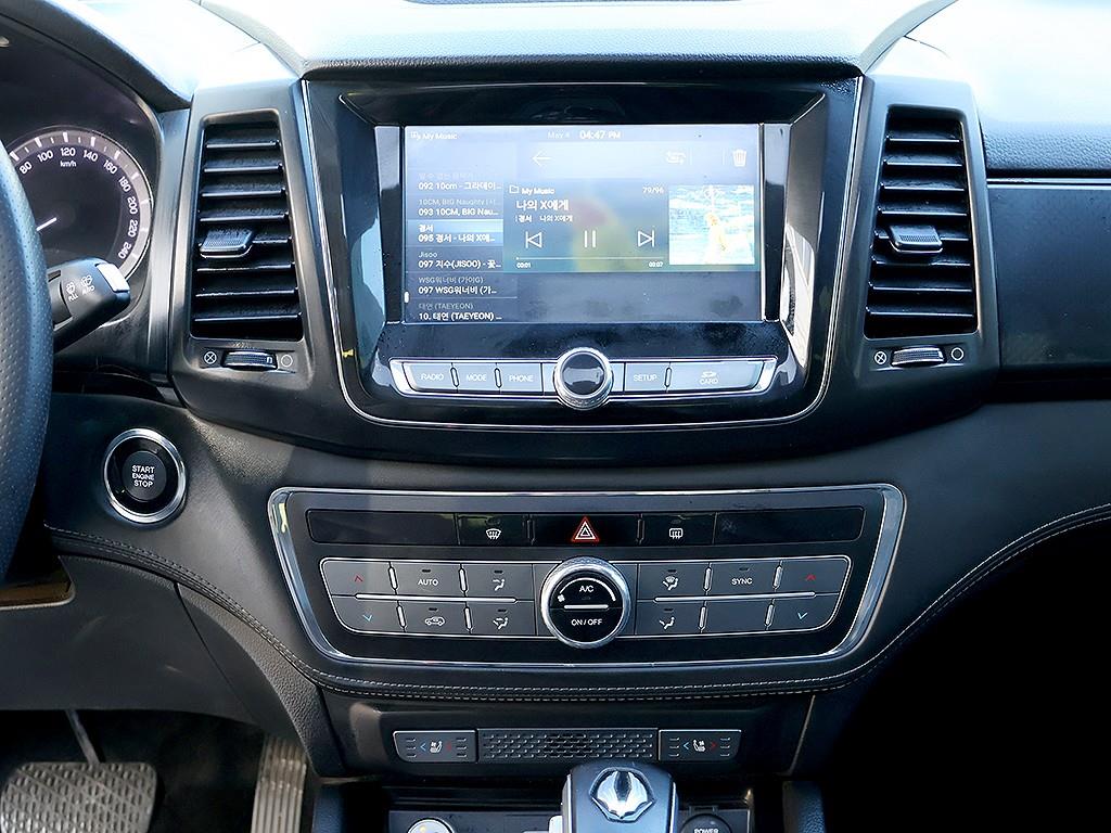 Ssangyong Rexton 2020 Negro - Importación desde Corea - HF Imports Iquique - Foto 9