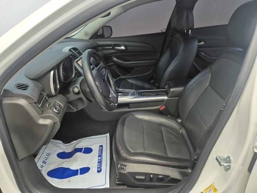 Chevrolet Malibu - Vista 6