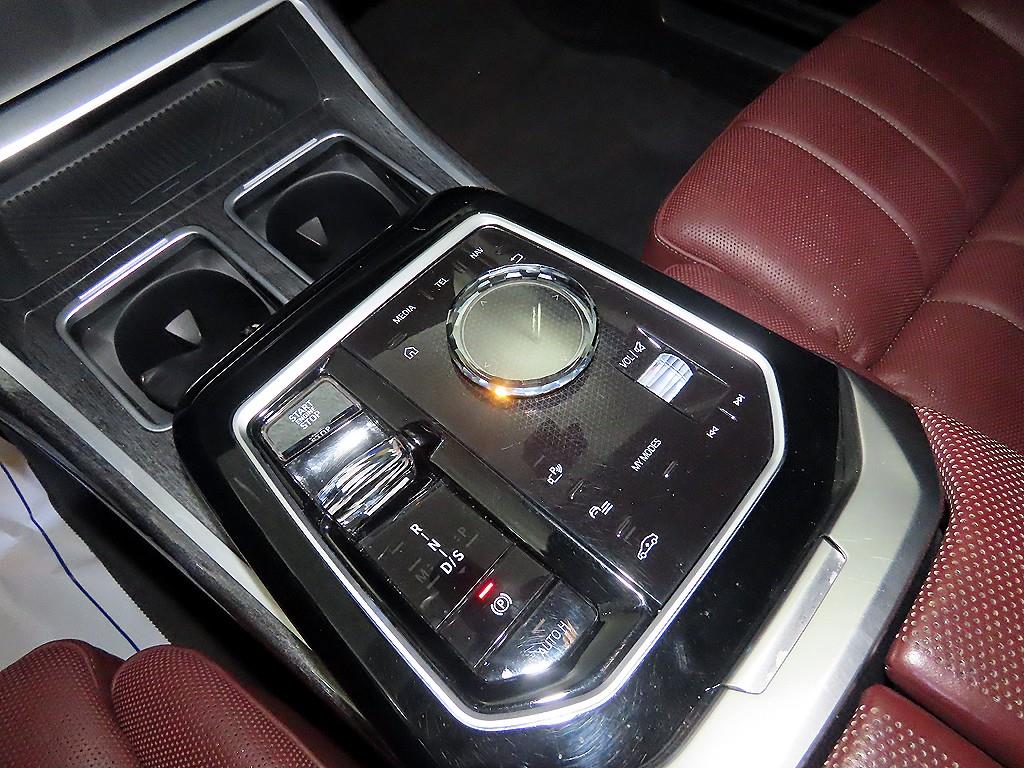 BMW 7 Series - Vista 12