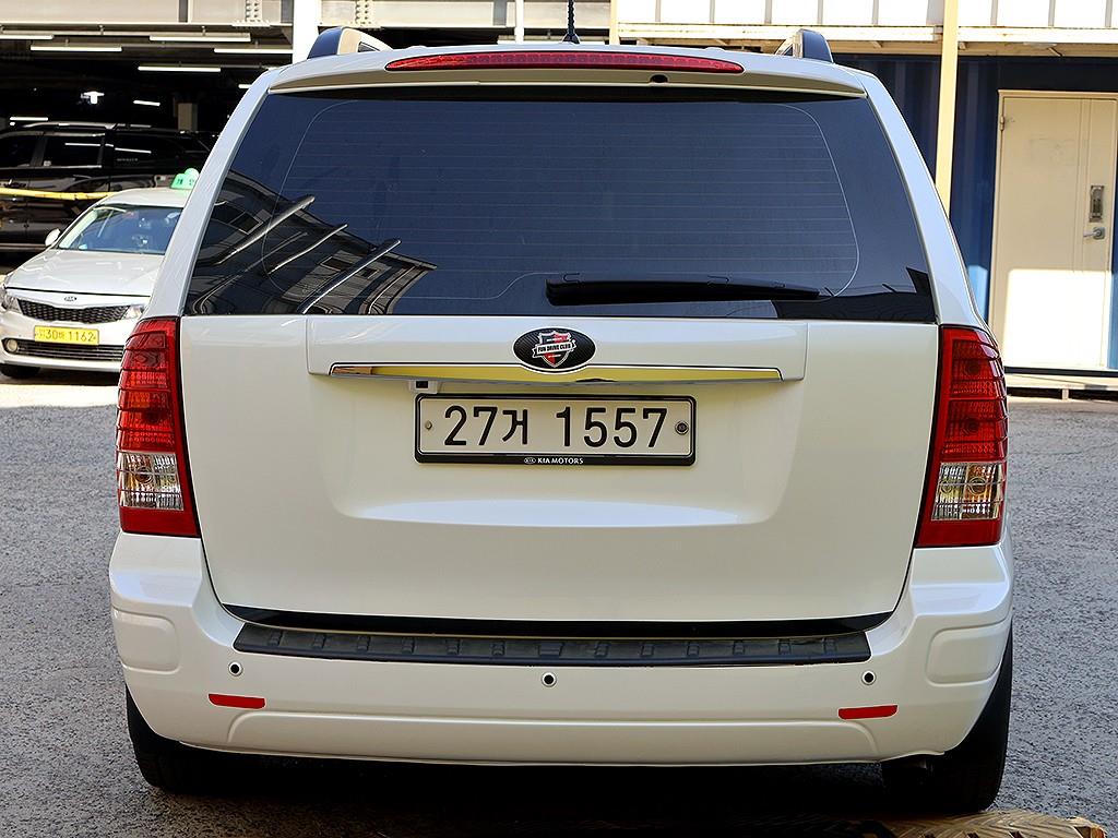 KIA Carnival - Vista 5