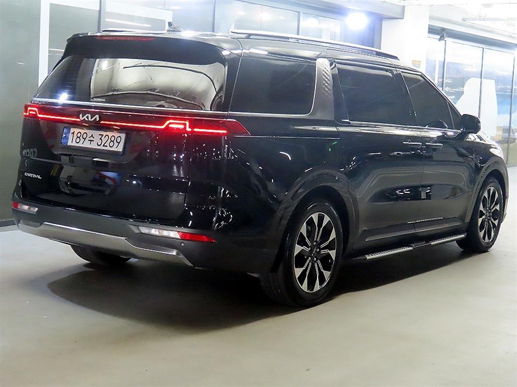 KIA Carnival - Vista 4