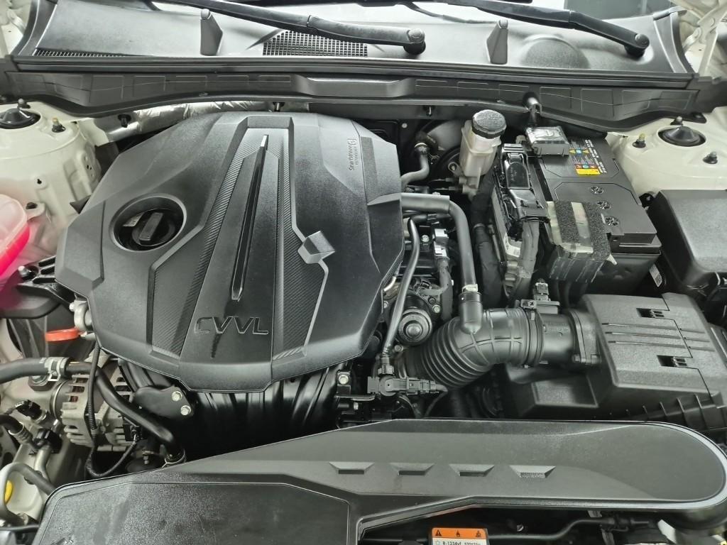 HYUNDAI Sonata - Vista 5