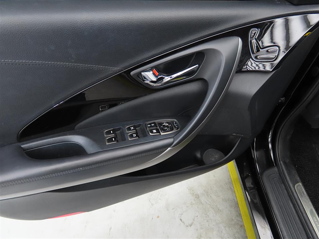 HYUNDAI Grandeur 2014 Negro - Importación desde Corea - HF Imports Iquique - Foto 13
