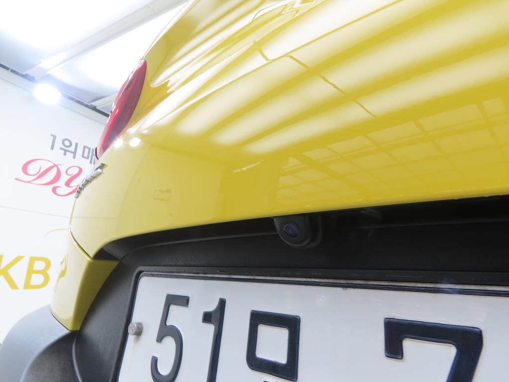 KIA Stonic 2018 Amarillo - Importación desde Corea - HF Imports Iquique - Foto 16