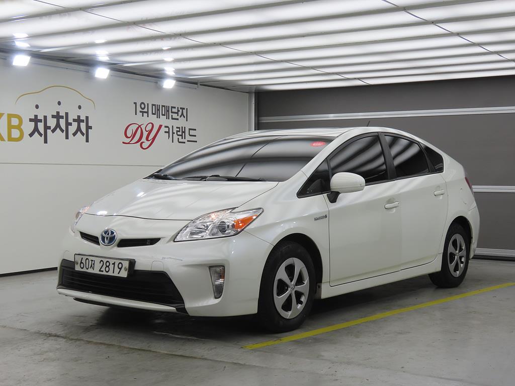 Toyota Prius 2014 Blanco - Importación desde Corea - HF Imports Iquique - Foto 1